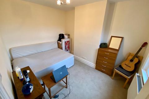121 Faringdon Road, Swindon, SN1 5DJ