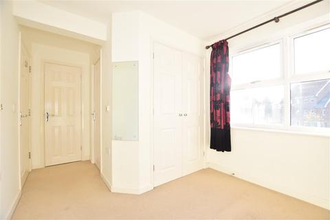 12 Harwood Close, Codmore Hill, Pulborough, RH20 1FL