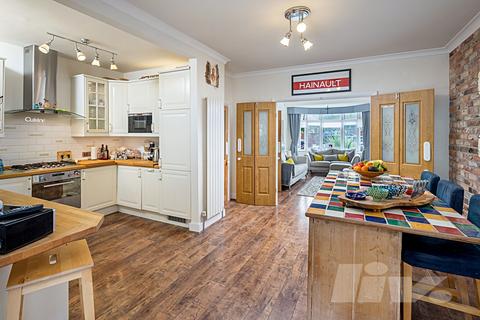 2 Anne Way, Ilford, IG6 2TT