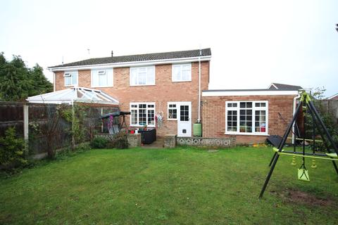 46 Burcot Gardens, Maidenhead, SL6 7UR