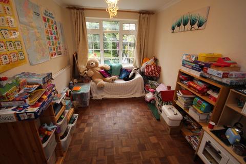 46 Burcot Gardens, Maidenhead, SL6 7UR