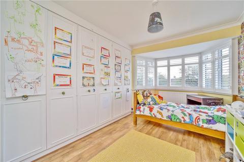 3 The Ridge, Twickenham, TW2 7NL