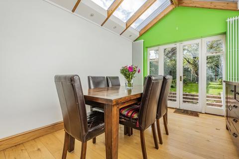 14 College Road, Isleworth, TW7 5DH