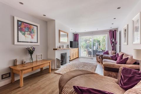58 Anglesey Close, Ashford, TW15 2JQ