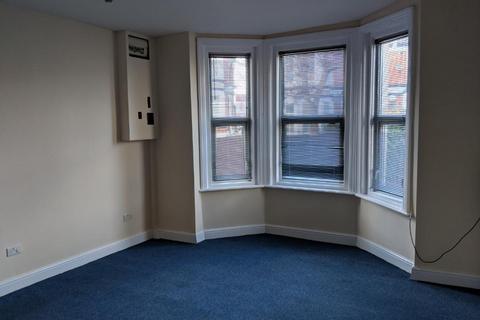 Studio to rent, Denzil Court, Denzil Avenue SO14