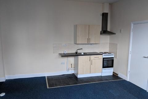 Studio to rent, Denzil Court, Denzil Avenue SO14