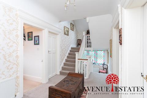 12 Roslin Road, Bournemouth, BH3 7JB
