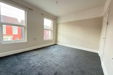 3 bedroom terraced house to rent, Romer Road, Liverpool