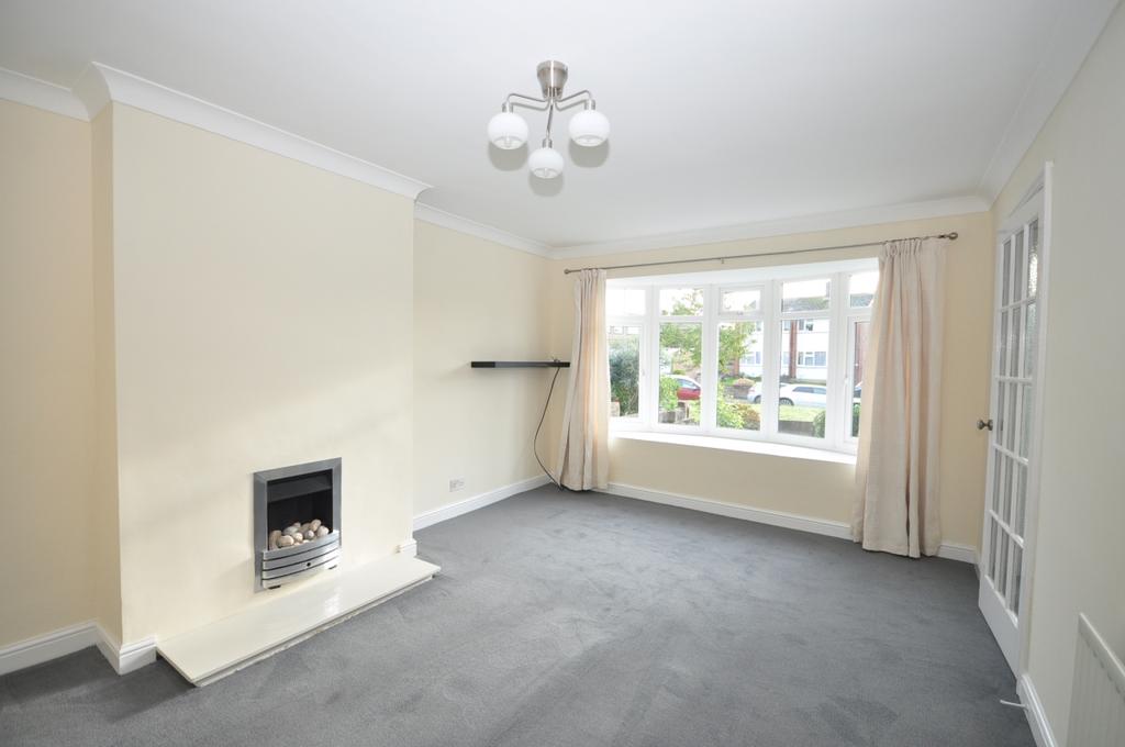 Millbrook Drive Havant PO9 2 bed terraced house £850 pcm (£196 pw)