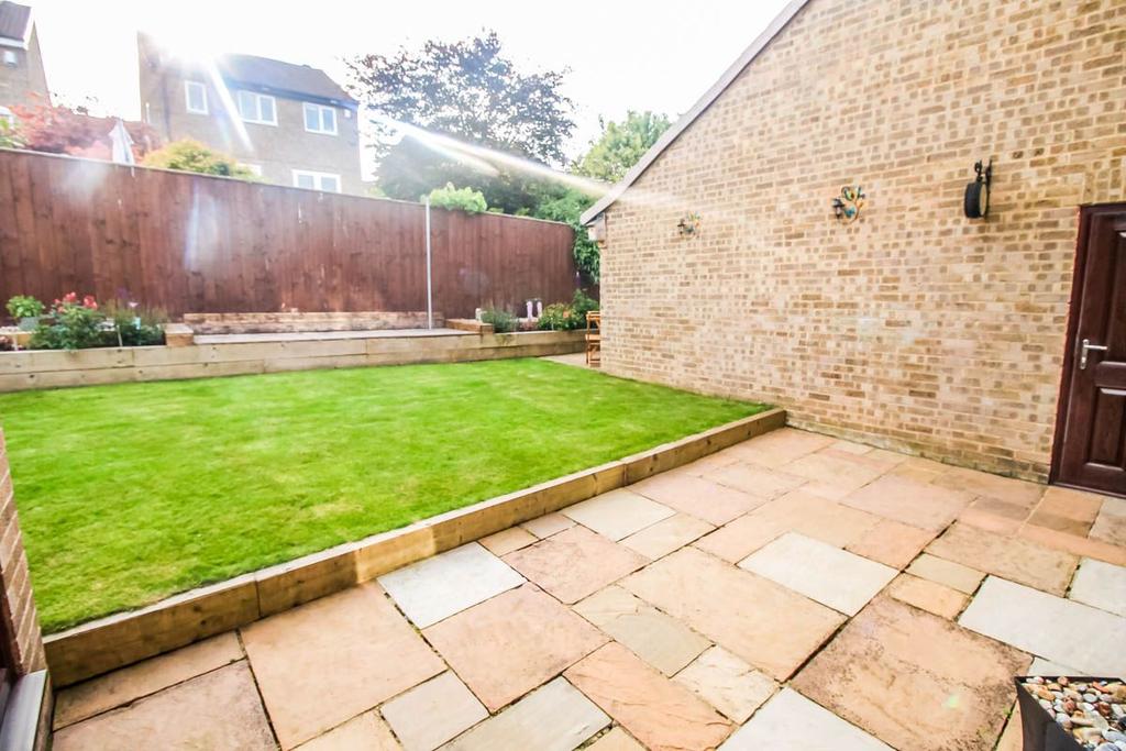 Rear Garden pic 3