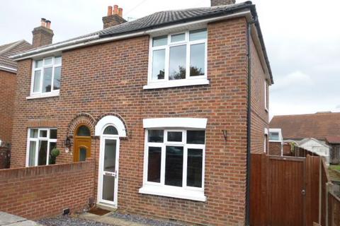 3 bedroom semi-detached house to rent, Garland Road, Poole