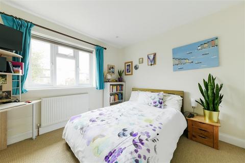 2 bedroom apartment for sale, Herbert Road, London