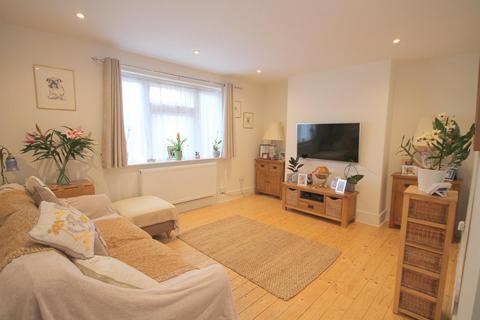 8 Sunbury Crescent, Feltham, TW13 4PF