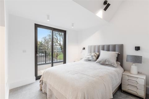 Flat 1, 35 West Lodge Avenue, London, W3 9SE