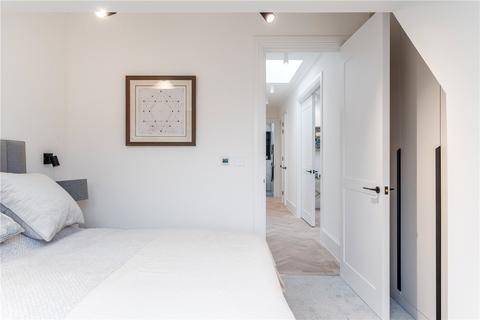 Flat 1, 35 West Lodge Avenue, London, W3 9SE