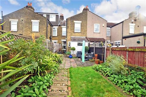 14 Hurst Road, Erith, DA8 3EG
