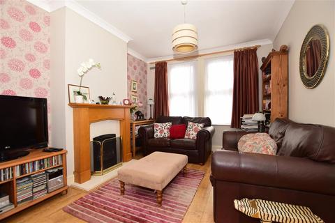 14 Hurst Road, Erith, DA8 3EG
