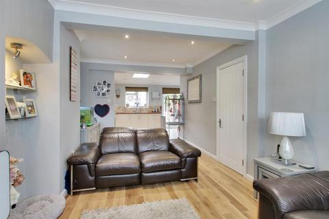 18 Ridgeway East, Sidcup, DA15 8RZ