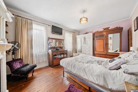 14 Nightingale Road, London, W7 1DG