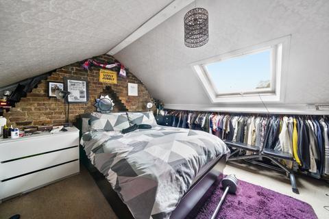 14 Nightingale Road, London, W7 1DG