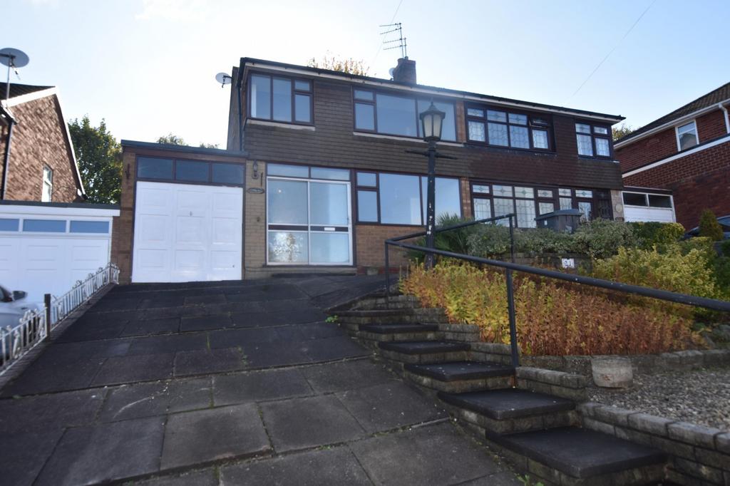 Camberley Crescent, Wolverhampton 3 bed house £795 pcm (£183 pw)