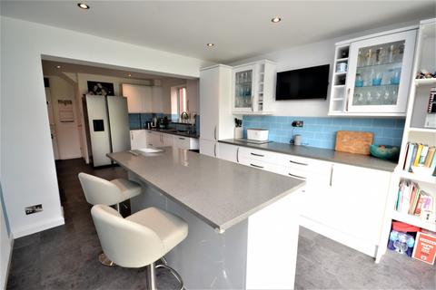 18 Glenside, Billericay, CM11 2LY