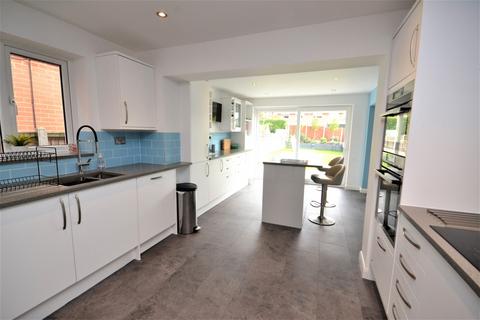 18 Glenside, Billericay, CM11 2LY