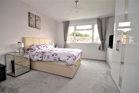18 Glenside, Billericay, CM11 2LY