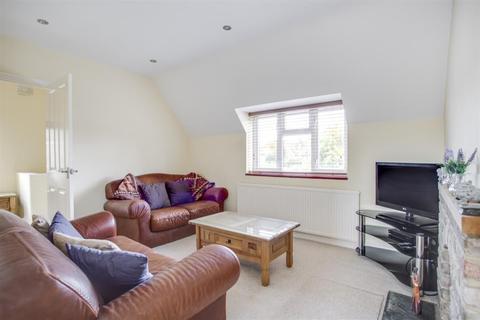 48 Brays Meadow, Hyde Heath, Amersham, HP6 5RY