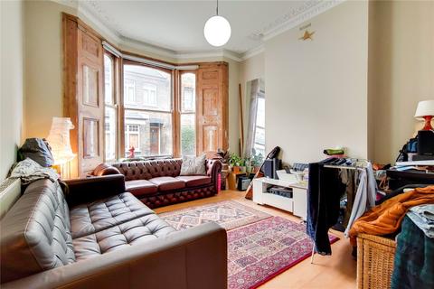 14a Clapton Passage, London, E5 8HS