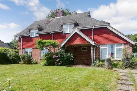 35 Ridgeway, Hurst Green, Etchingham, TN19 7PJ