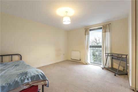 2 bedroom apartment for sale - Stephenson House, Wetherburn Court, Milton Keynes, Buckinghamshire, MK2