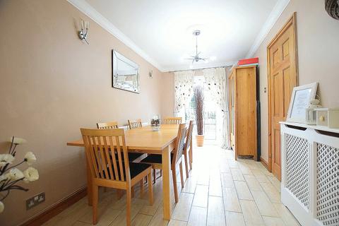 46 Hazel Tree Close, Radyr, Cardiff, CF15 8RS
