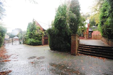 1 Brackendene Park, Low Fell, Gateshead, NE9 6BW