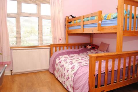 26 Thornton Road, Northampton, NN2 6LS
