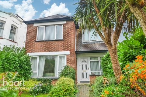 26a Cobham Road, Westcliff-on-sea, SS0 8EA