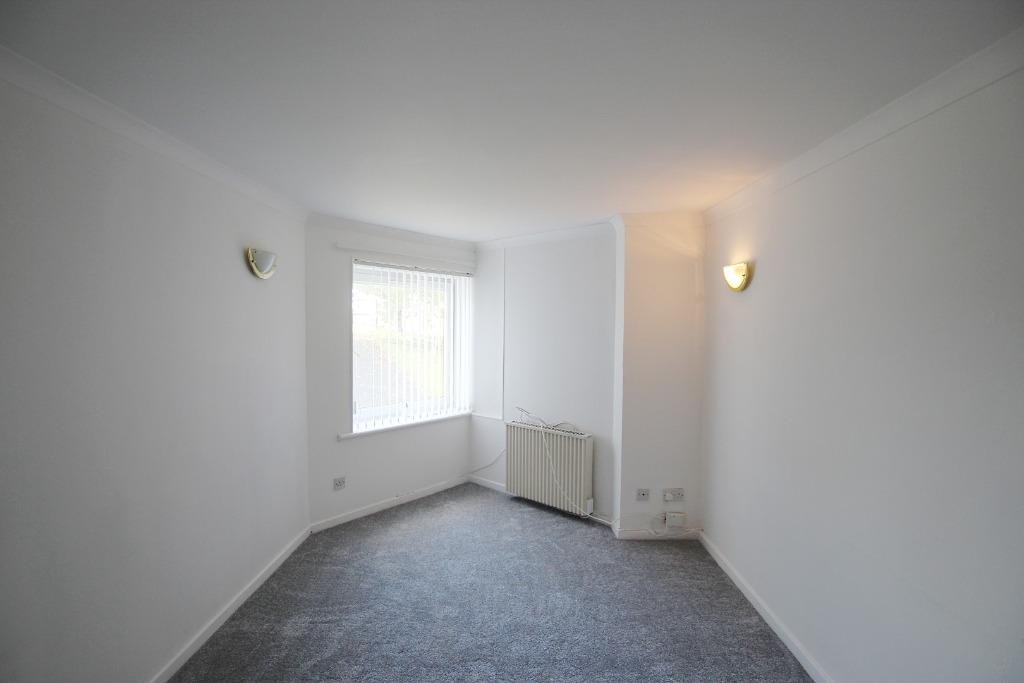The Furlongs, Hamilton, ML3 0DQ 1 bed flat £425 pcm (£98 pw)