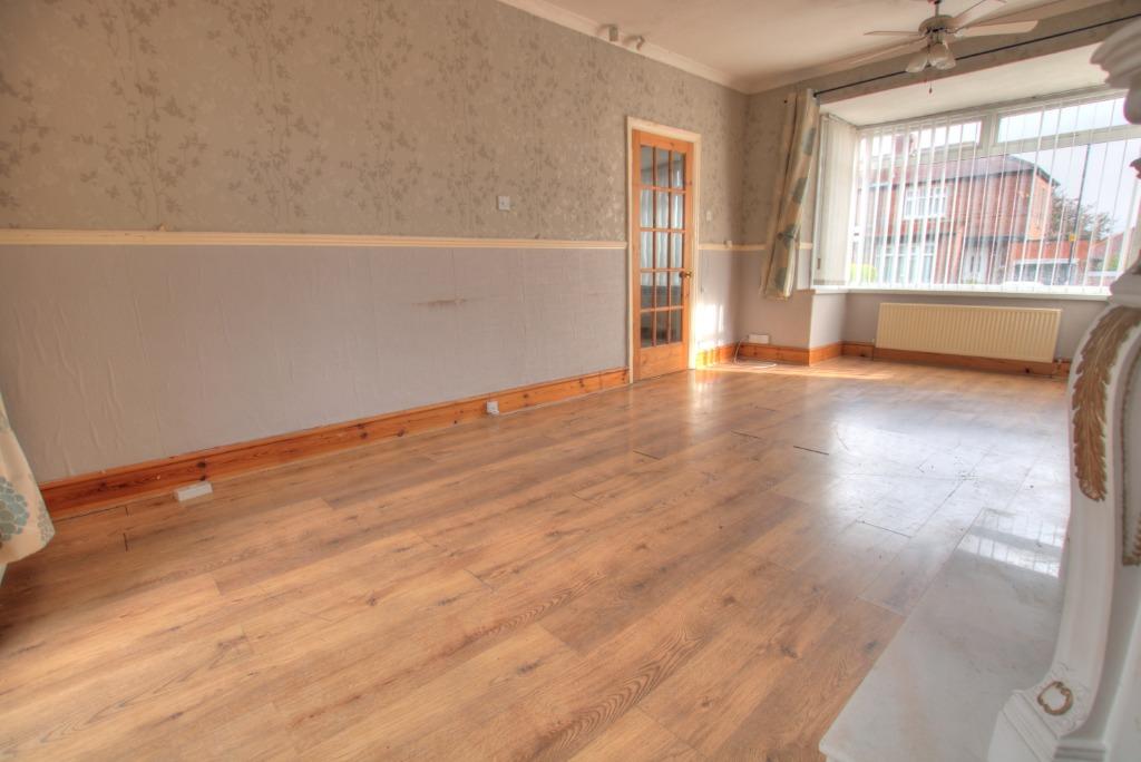 Westholme Gardens, Arthurs Hill, Newcastle upon Tyne, NE15 6QJ 3 bed