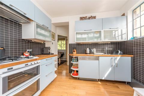 19 Wakeham Street, London, N1 3HP