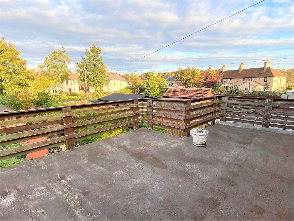 4 Burnside Place, Rosyth, Dunfermline 3 bed terraced house £110,000