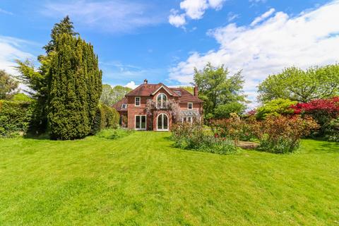 5 bedroom detached house for sale, Love Lane, Kings Langley, Herts, WD4