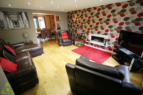 2 Amber Grove, Westhoughton, Bolton, BL5 3LE
