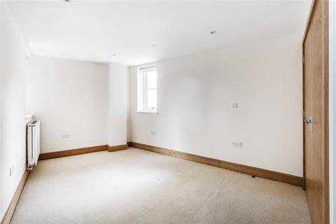 Flat 3, Chestnut Court Hoskins Road, Oxted, RH8 9FJ