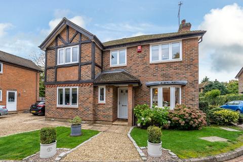 7 Bromley Lane, Hyde Heath, Amersham, HP6 5SQ