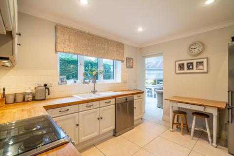 7 Bromley Lane, Hyde Heath, Amersham, HP6 5SQ