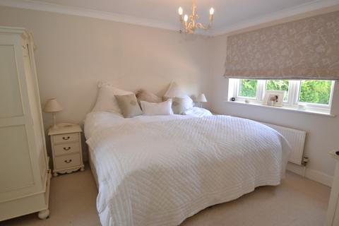 7 Bromley Lane, Hyde Heath, Amersham, HP6 5SQ