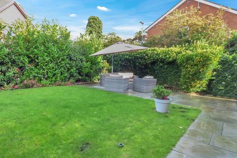 33 Blenheim Close, Bidford On Avon, Alcester, B50 4HW