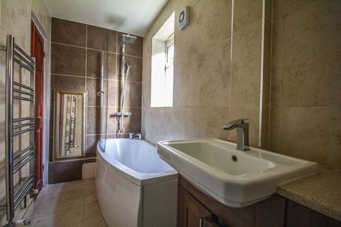 100 Brook Road, Oldbury, B68 8AD