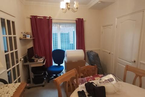 211 Doseley Road, Dawley, Telford, TF4 3AZ