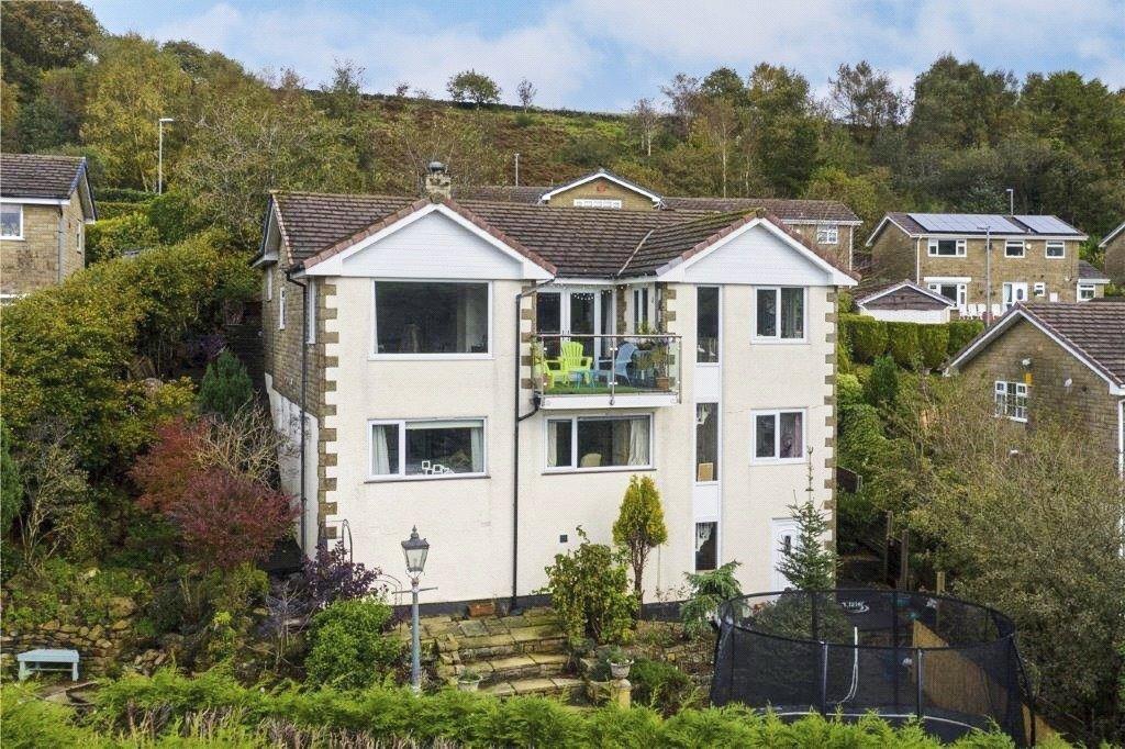 Barmeadow, Dobcross, Saddleworth, OL3 5 bed detached house £625,000